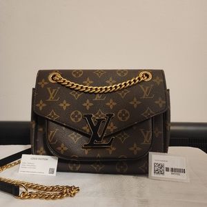 Brand new Louis Vuitton Passy Handbag